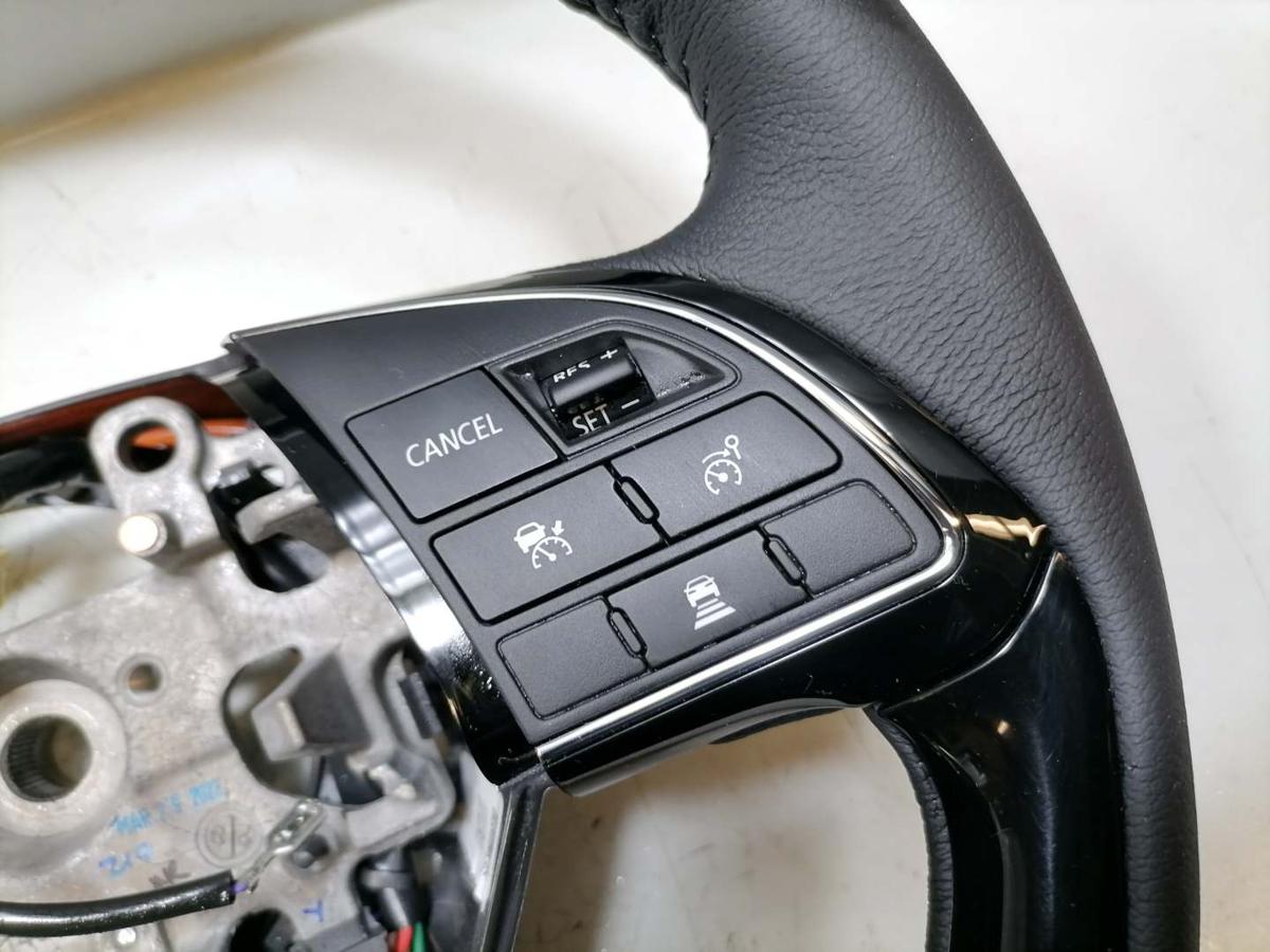 Mitsubishi Eclipse Cross GL3W original Lederlenkrad mit Multifunktion Bj.2023